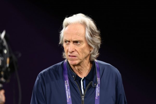 获胜  主帅：40岁C罗仍是队中速度第二快球员，他就是葡萄牙的象征