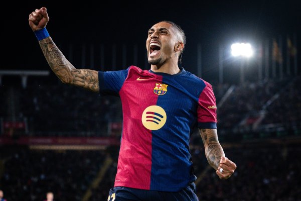 每体:拉菲尼亚复健 进展顺利,有望随巴萨出战塞尔塔